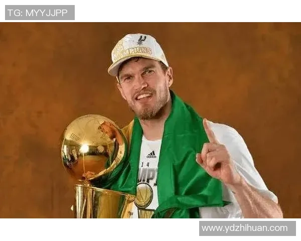 库里弧顶投篮造犯规 斯普利特挑战失败创主帅生涯新纪录